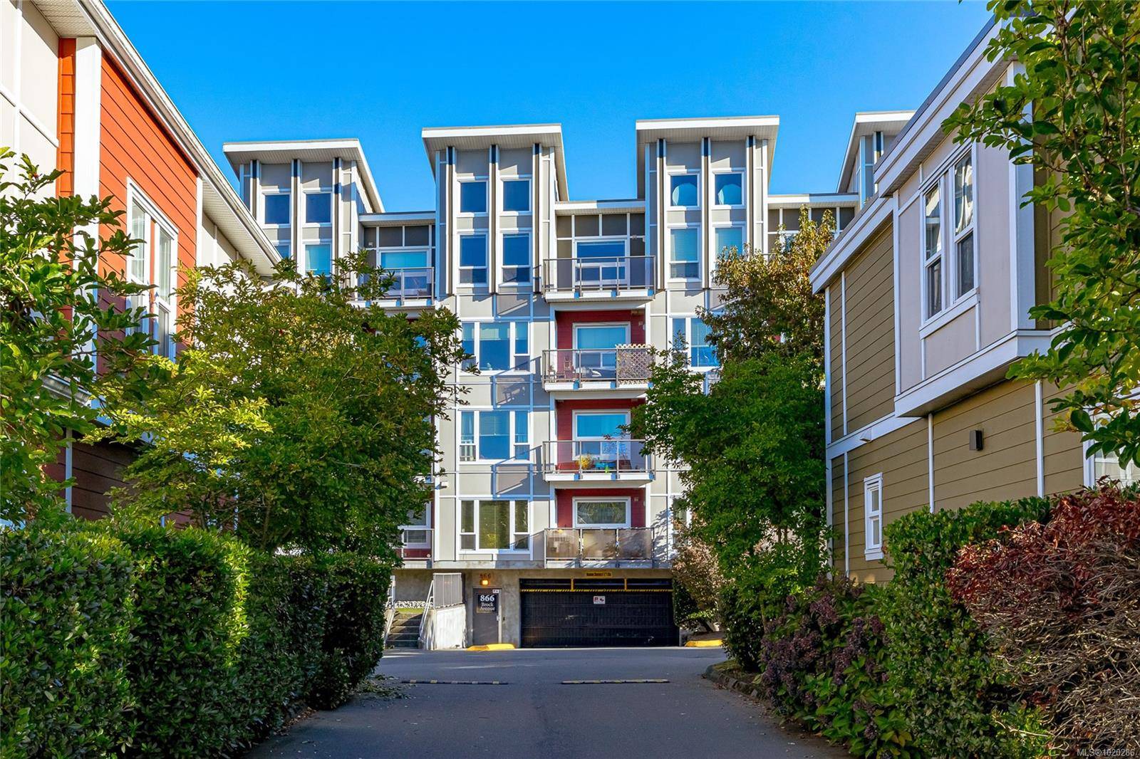 Langford, BC V9B 0H2,866 Brock Ave #408