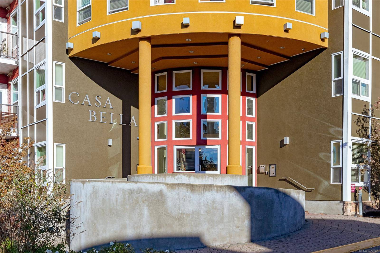 Langford, BC V9B 0H2,866 Brock Ave #408