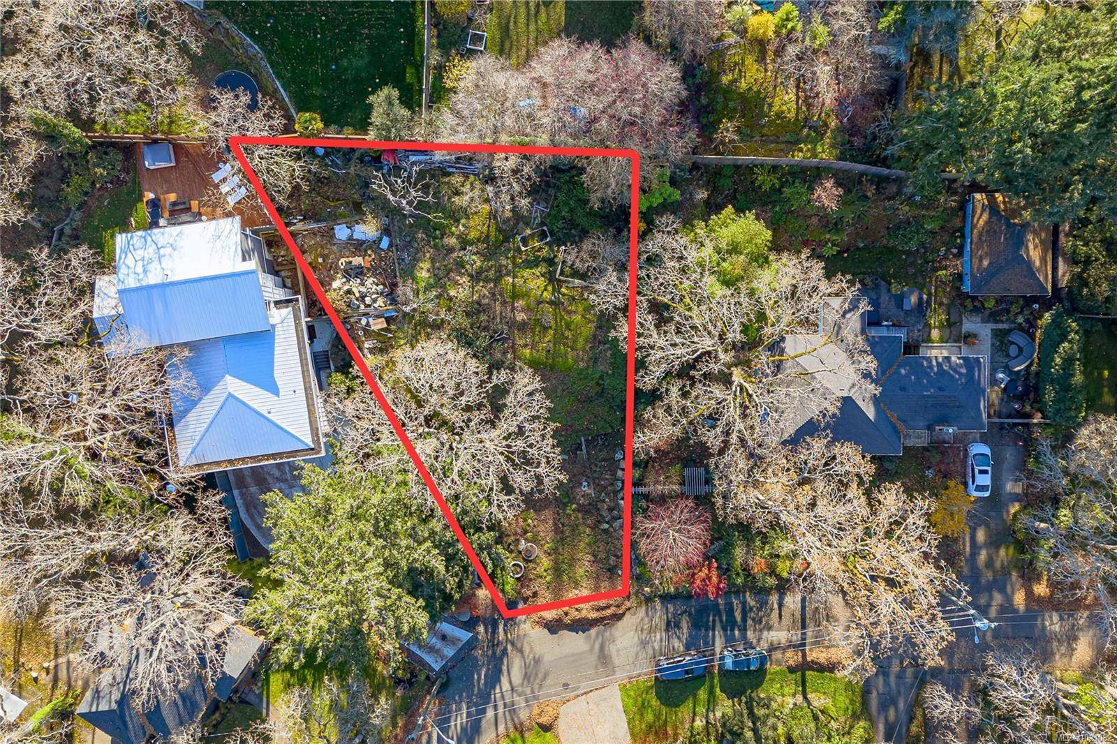 Saanich, BC V8P 2T1,1540 Athlone Dr