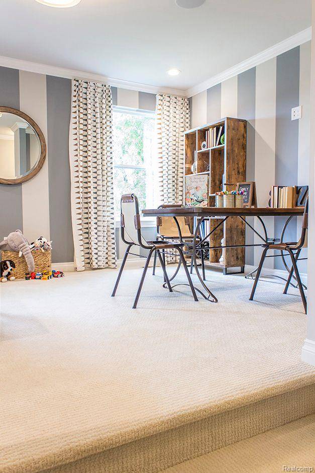 Novi, MI 48375,22683 Novi RD