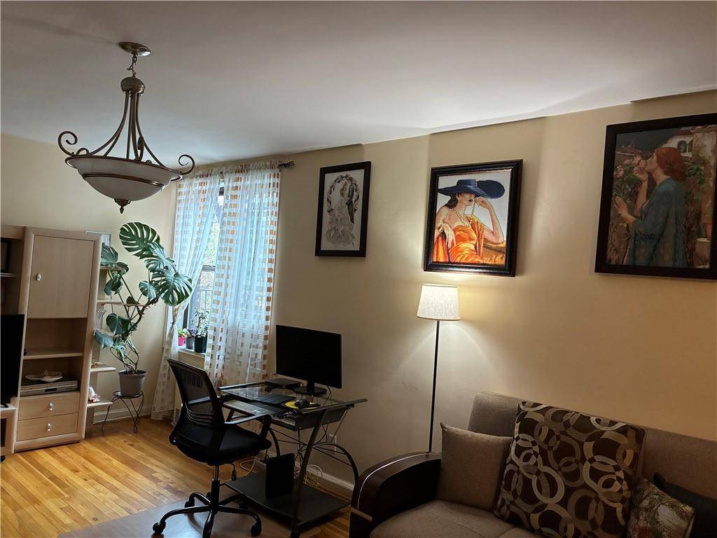 Brooklyn, NY 11235,2455 Haring ST #4B