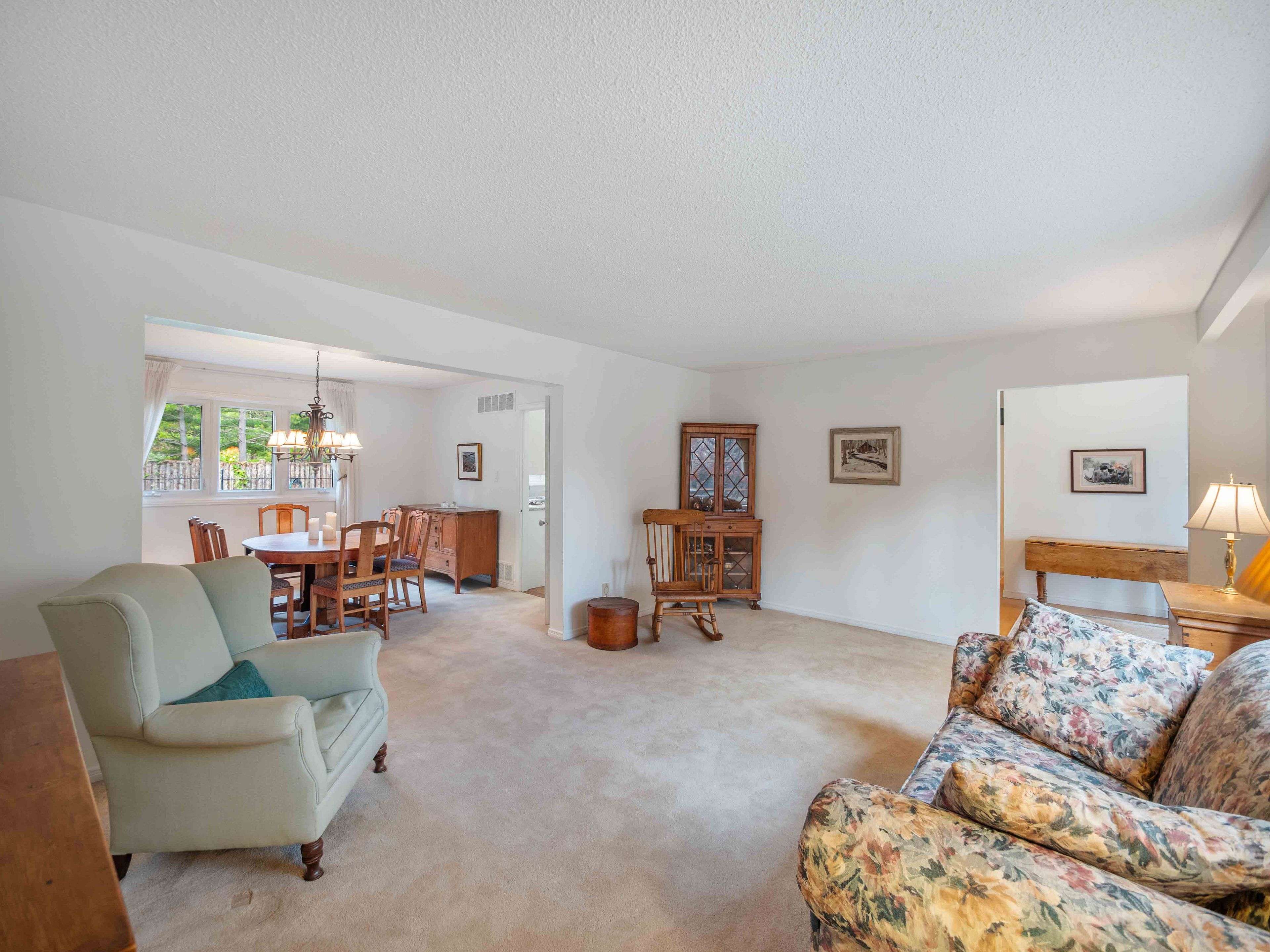 Oakville, ON L6J 5T3,1463 Albion AVE