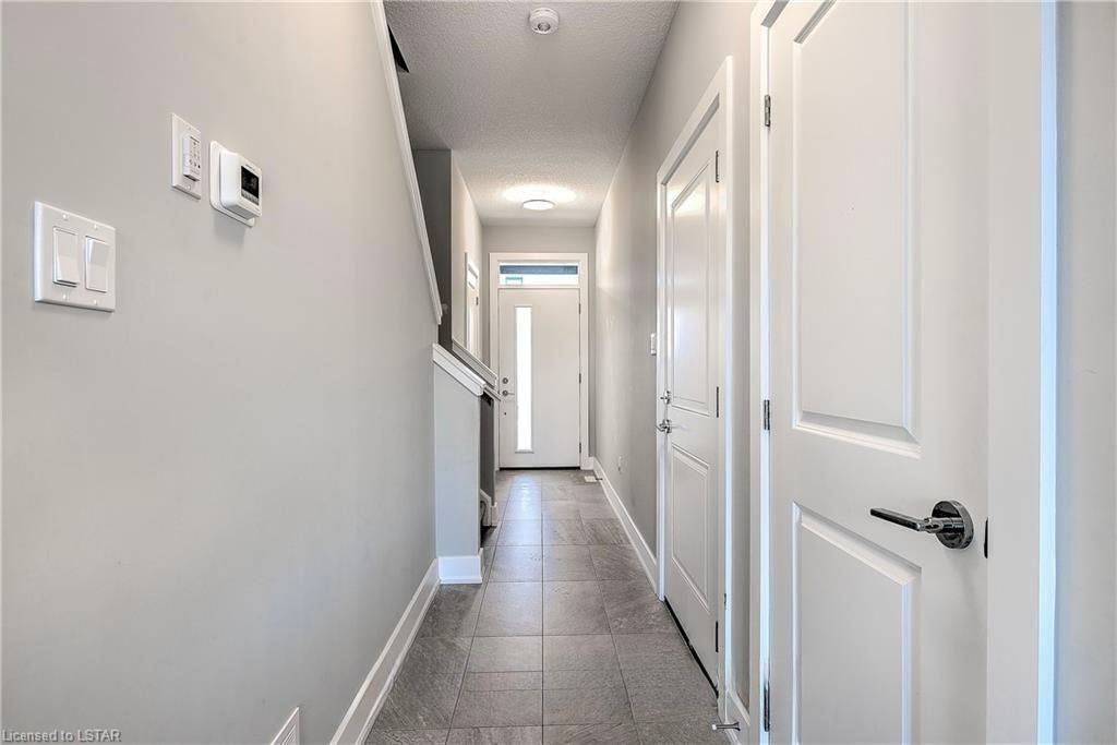 Strathroy-caradoc, ON N0L 1W0,601 Lions Park DR #69