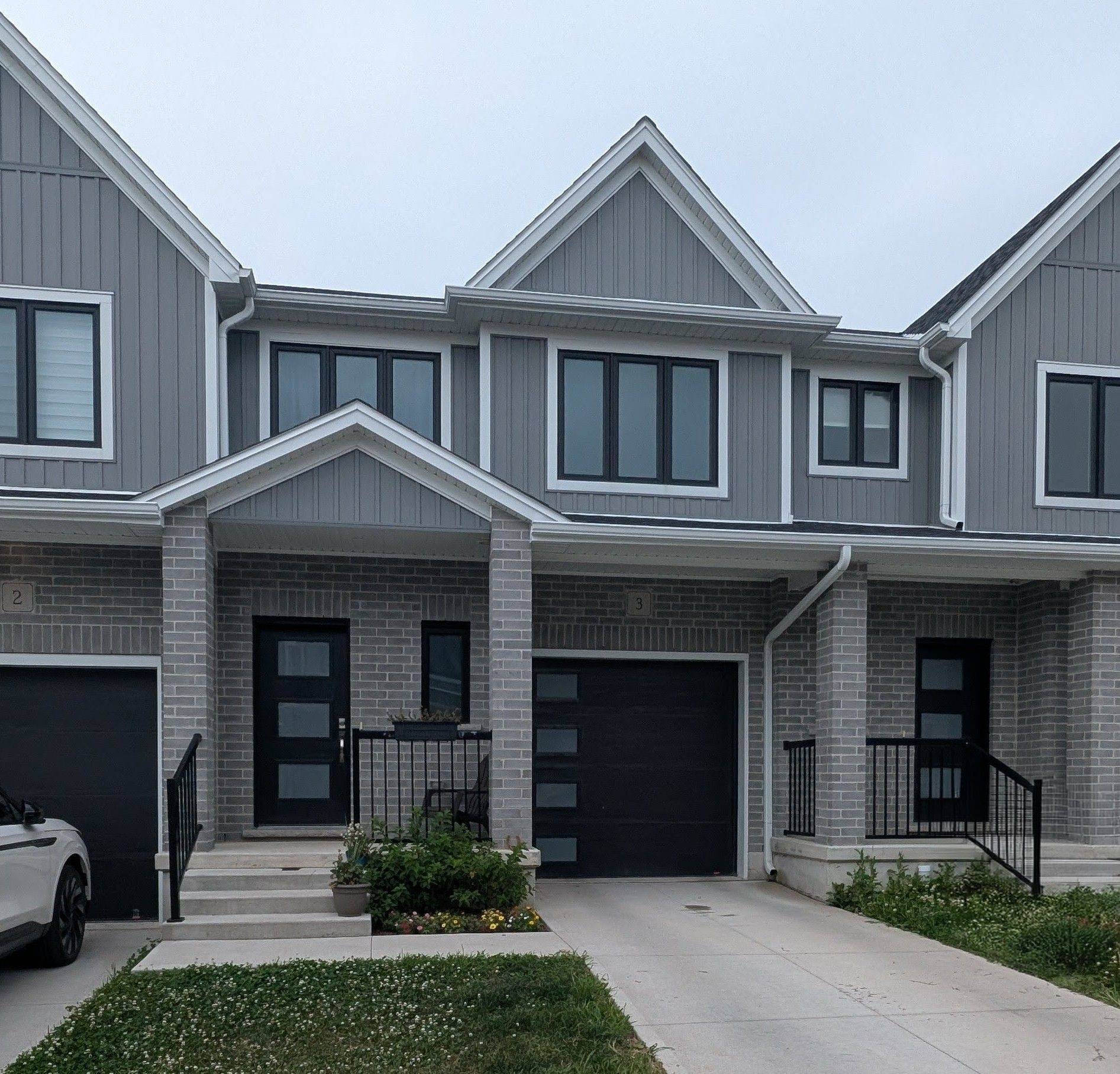 Lucan Biddulph, ON N0M 2J0,1 MILLER DR #3