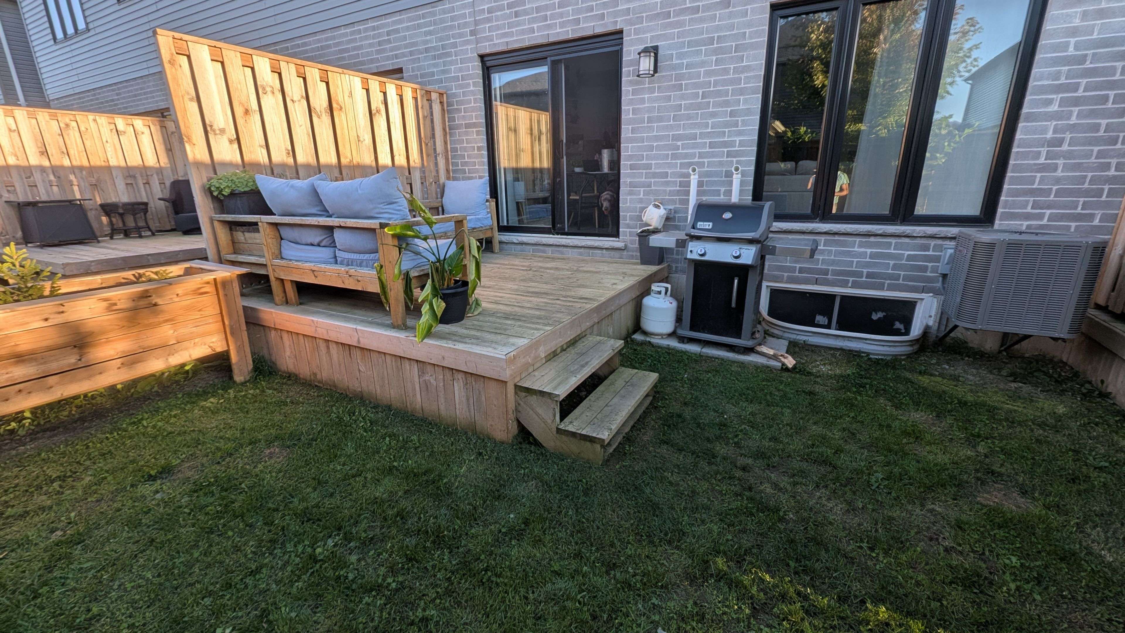 Lucan Biddulph, ON N0M 2J0,1 MILLER DR #3