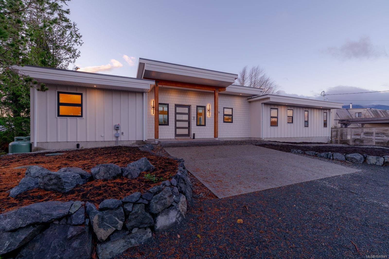 Bowser, BC V0R 1G9,5496 Deep Bay Dr