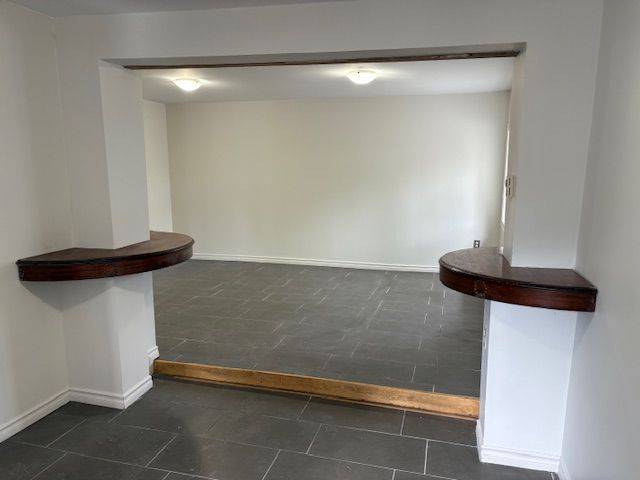 Ottawa Centre, ON K2P 0E3,194 Nepean ST