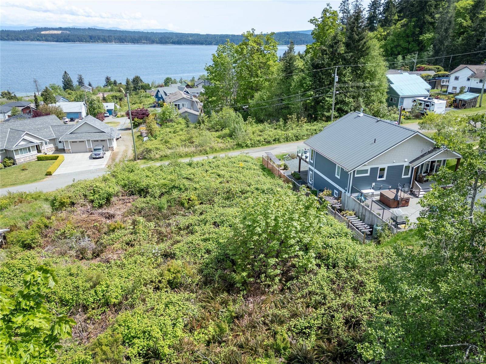 Union Bay, BC V0R 3B0,Lot 7 6th St