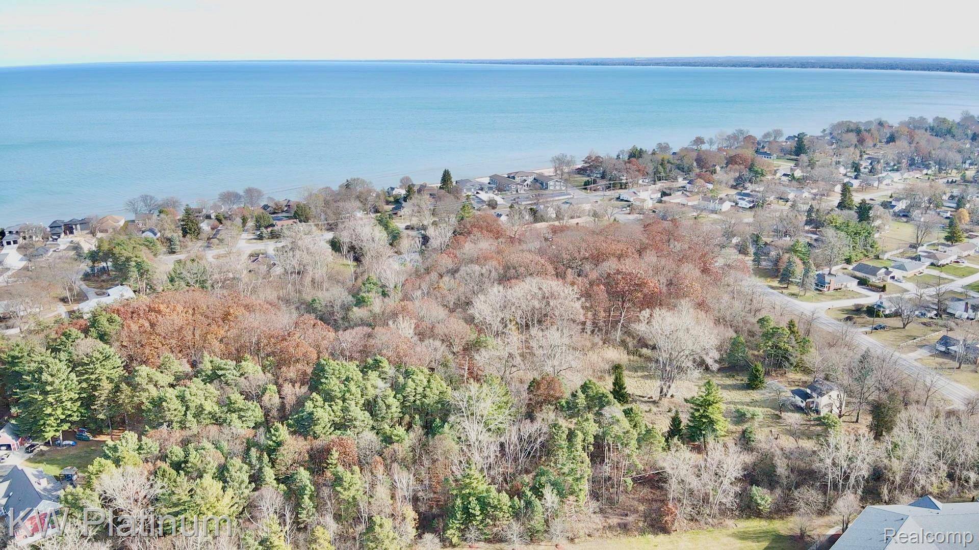 Fort Gratiot, MI 48059,2768 Keewahdin RD