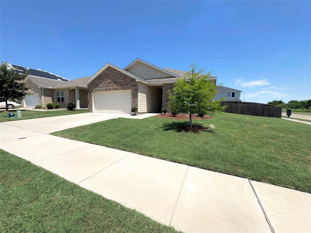 Fort Worth, TX 76179,5300 Shady Springs Trail