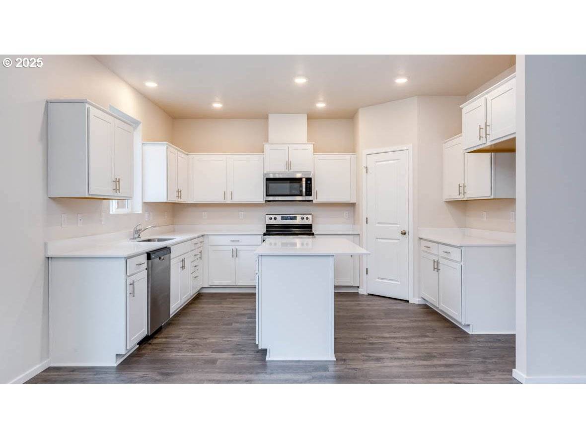 Happy Valley, OR 97086,16722 SE Crossland ST