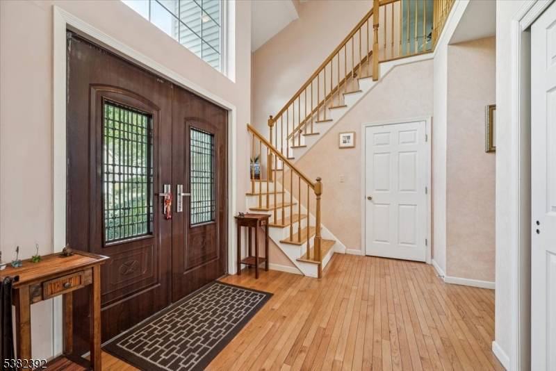 Green Brook Twp., NJ 08812,27 Wingate Way