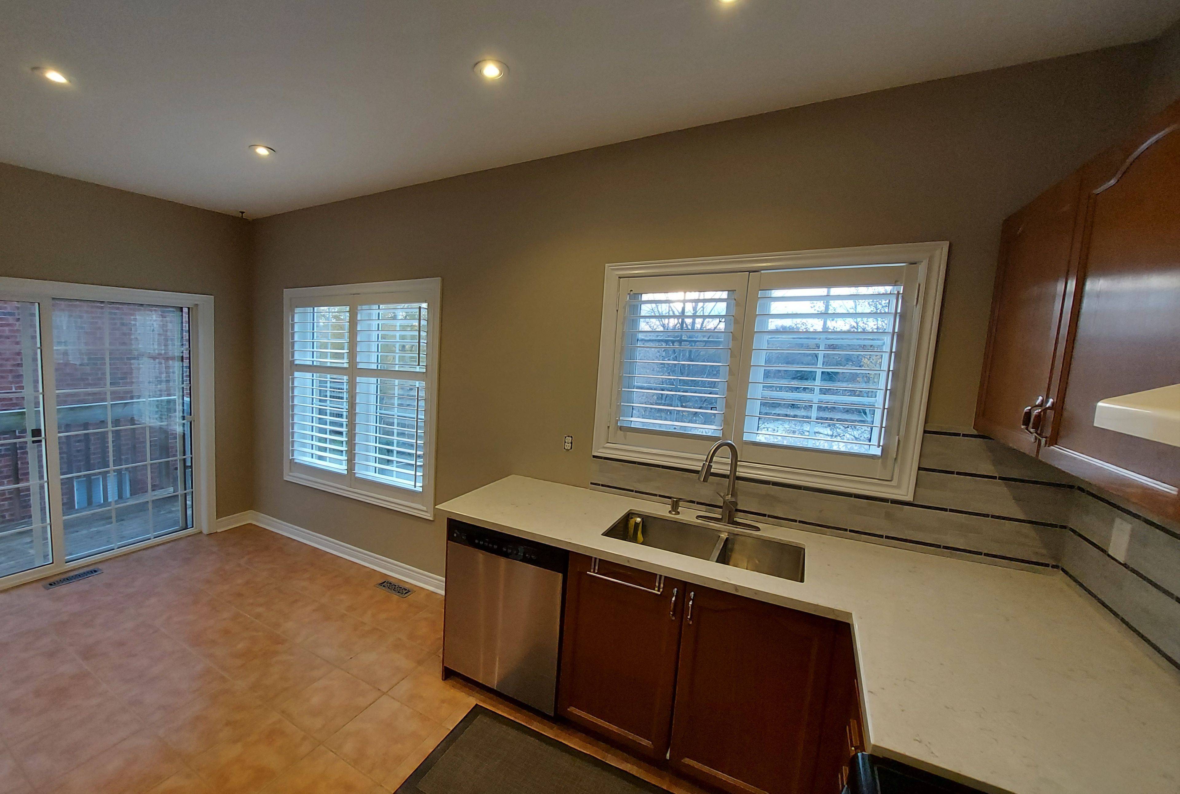 Newmarket, ON L3X 2V3,816 Walsh CT