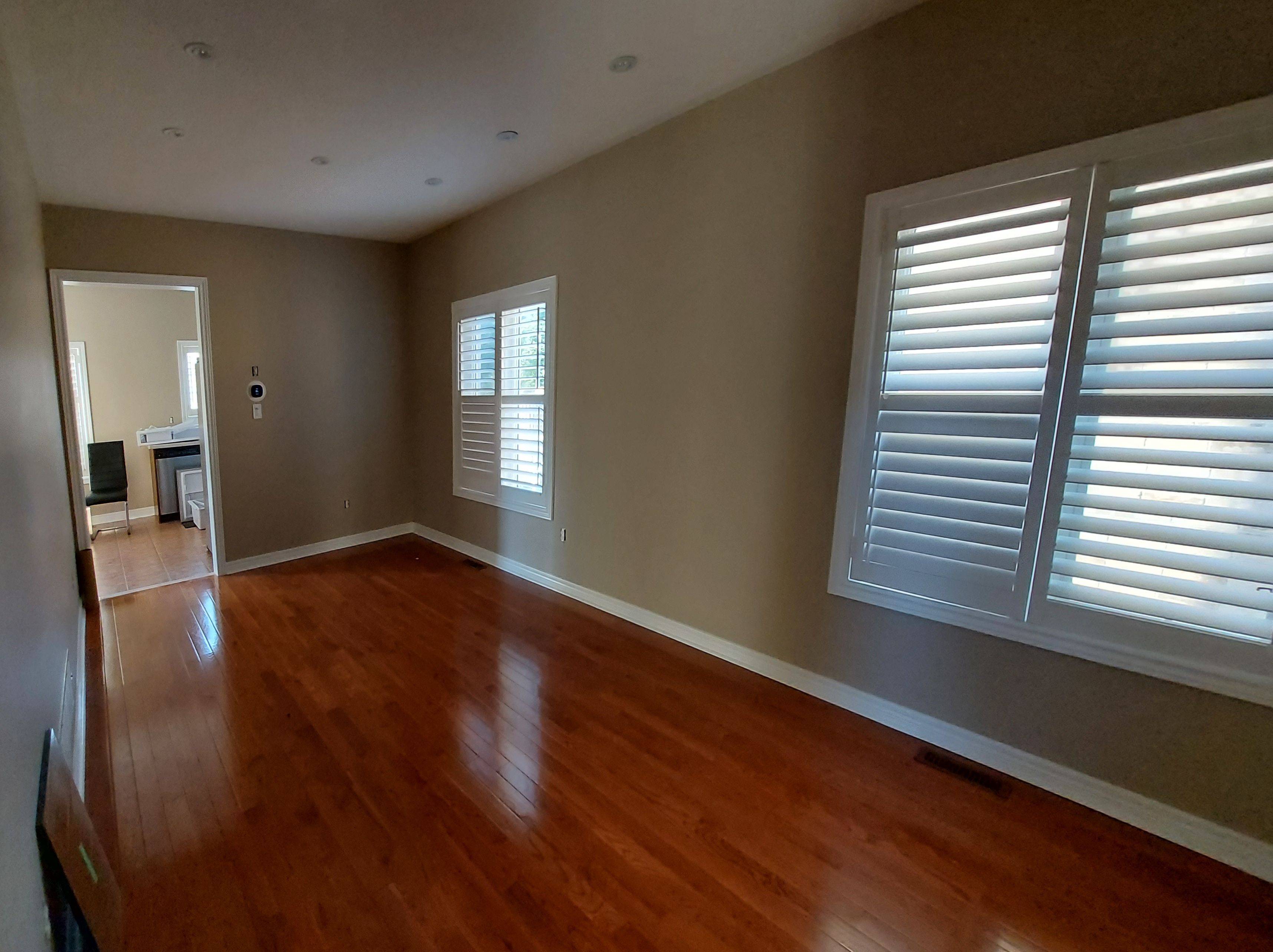 Newmarket, ON L3X 2V3,816 Walsh CT