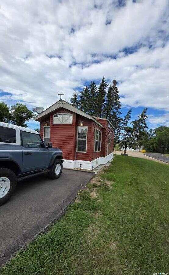 Paradise Hill, SK S0M 2G0,301 Railway STREET