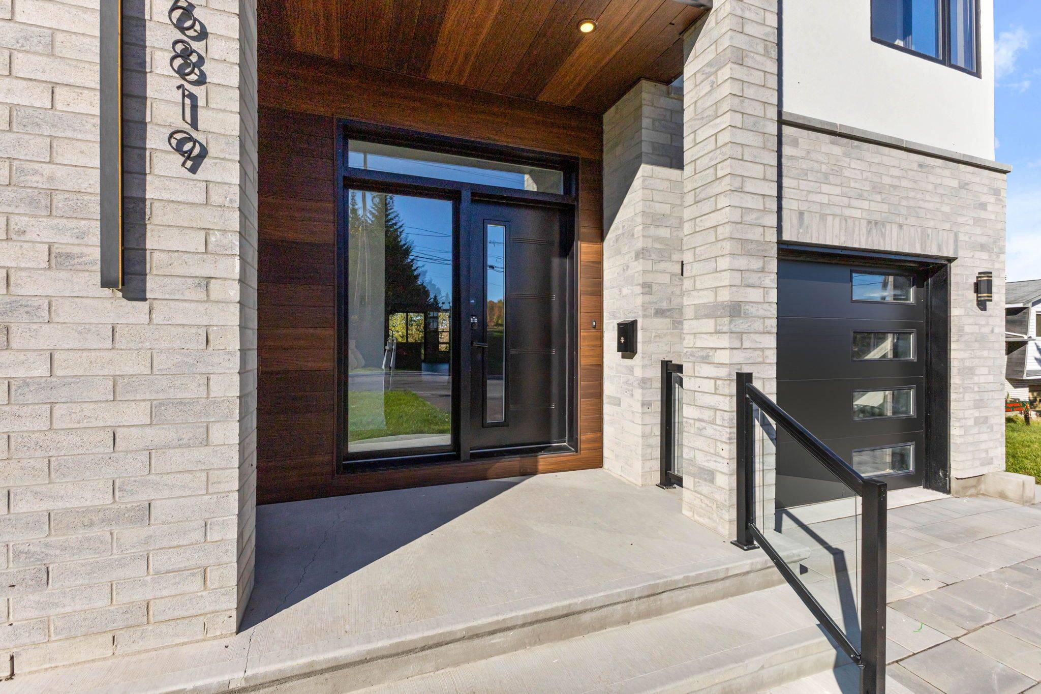 Orleans - Convent Glen And Area, ON K1C 1H4,6819 Notre Dame ST