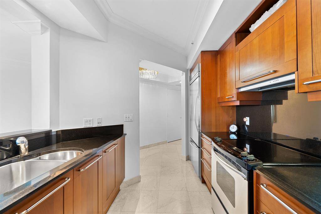 Fort Lauderdale, FL 33301,333 Las Olas Way #2308