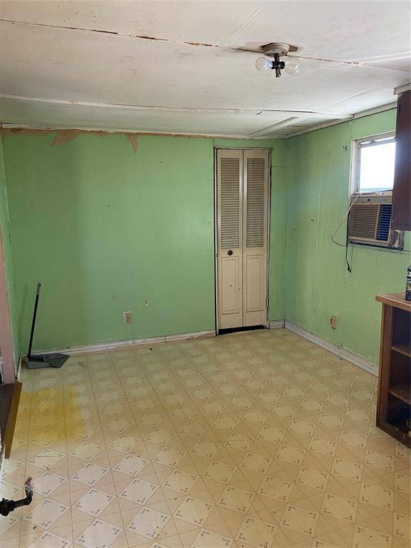 303 Pecan Street, Bardwell, TX 75101