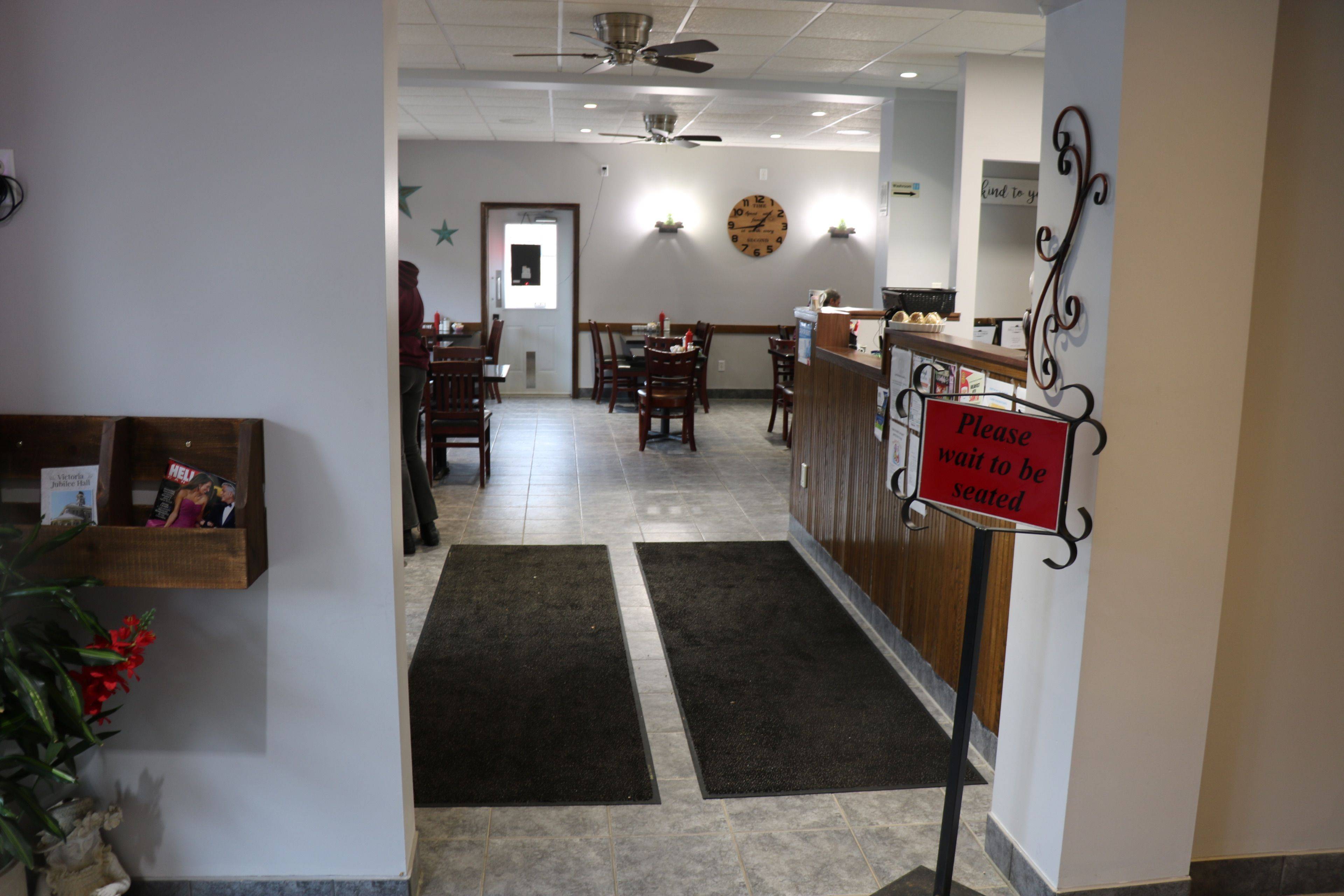 Minto, ON N0G 1M0,3 ELORA ST