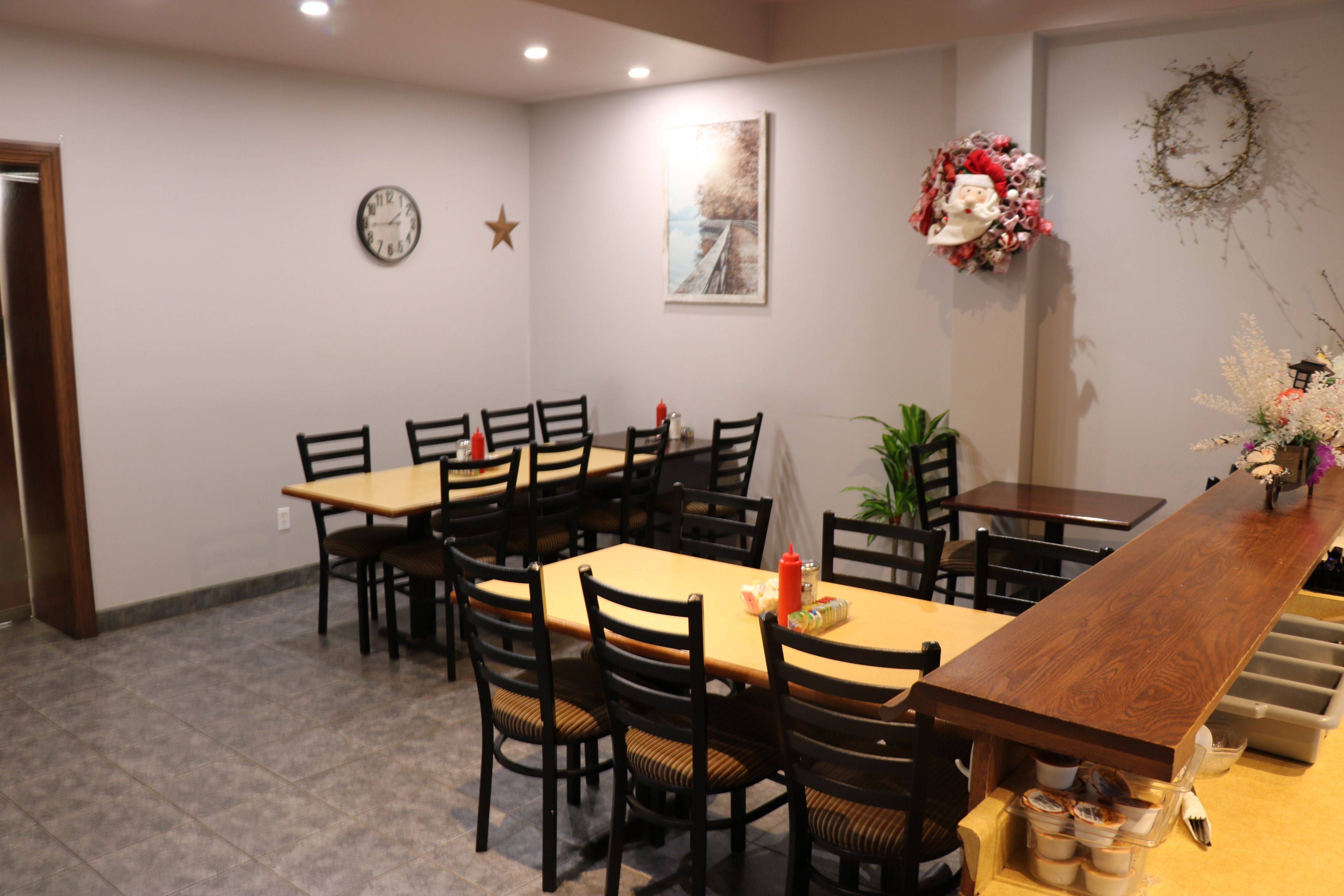 Minto, ON N0G 1M0,3 Elora ST