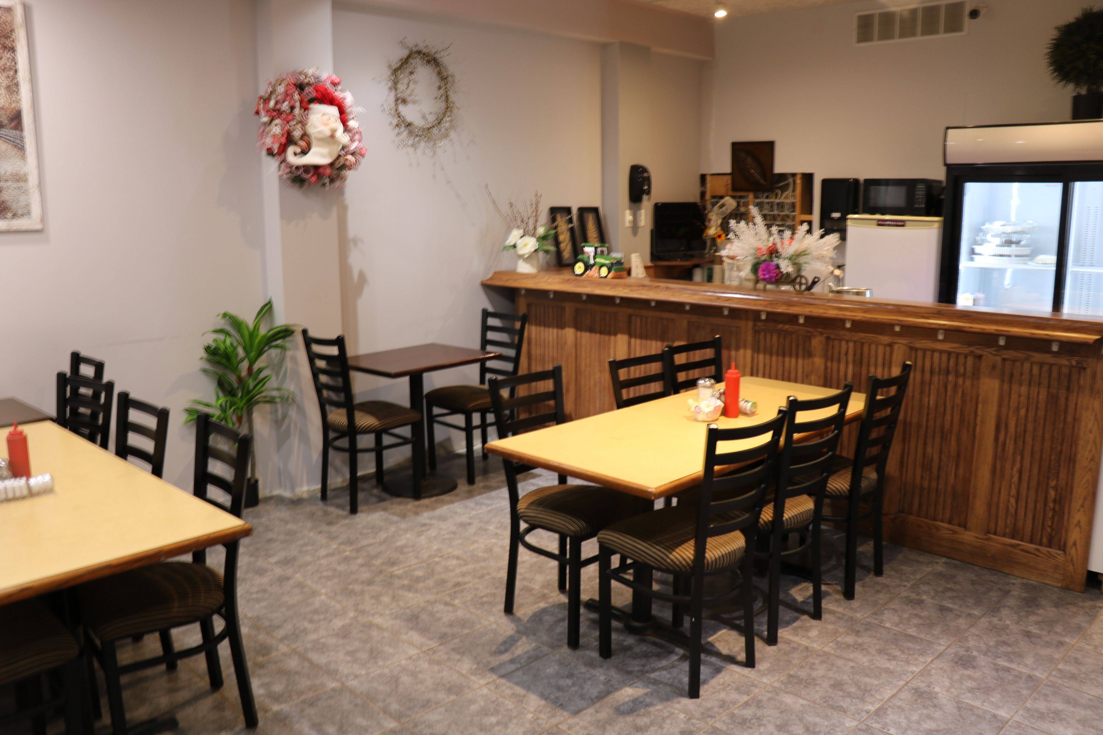 Minto, ON N0G 1M0,3 Elora ST