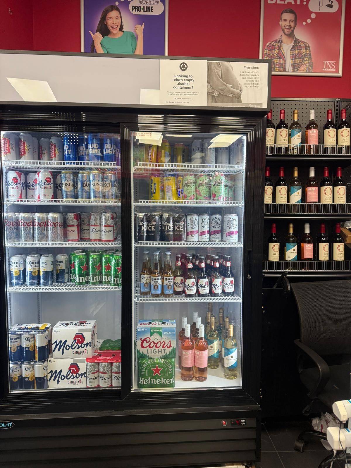 Toronto C01, ON M5V 2L8,148 Spadina AVE #3