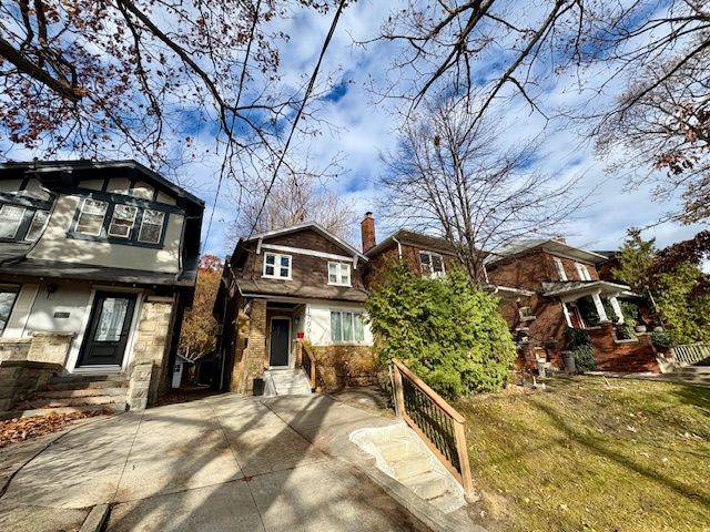 Toronto E02, ON M4L 2B2,1700 Gerrard ST #Main Floor/Apt#1