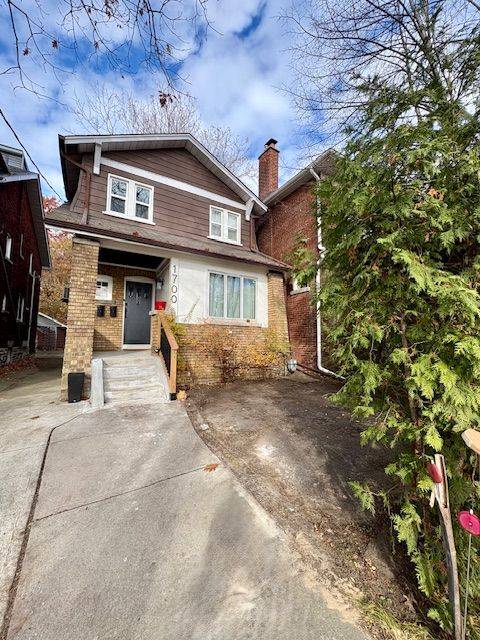 Toronto E02, ON M4L 2B2,1700 Gerrard ST #Main Floor/Apt#1