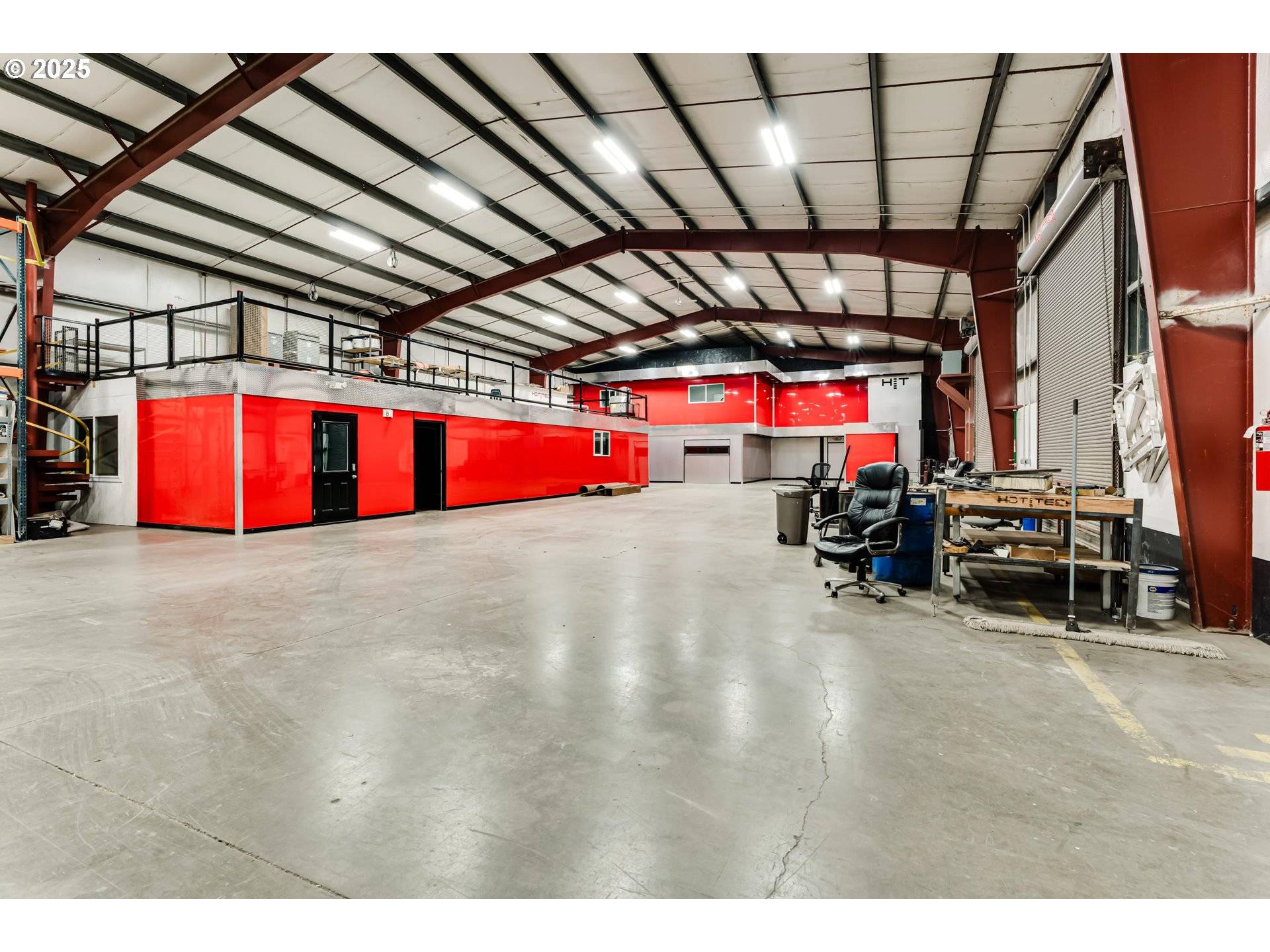 Harrisburg, OR 97446,810 S 2ND ST