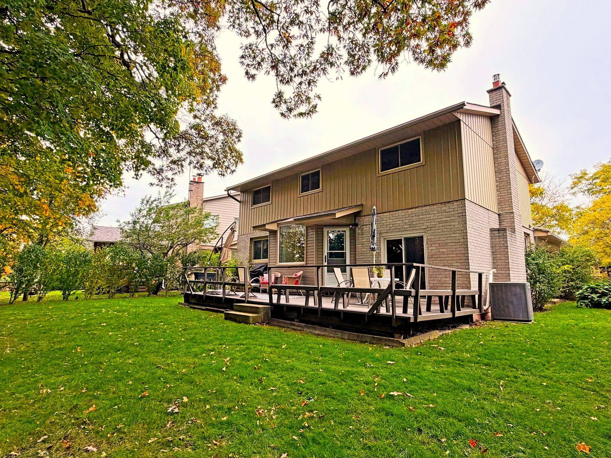 Oakville, ON L6L 5M7,3058 Viewmount RD