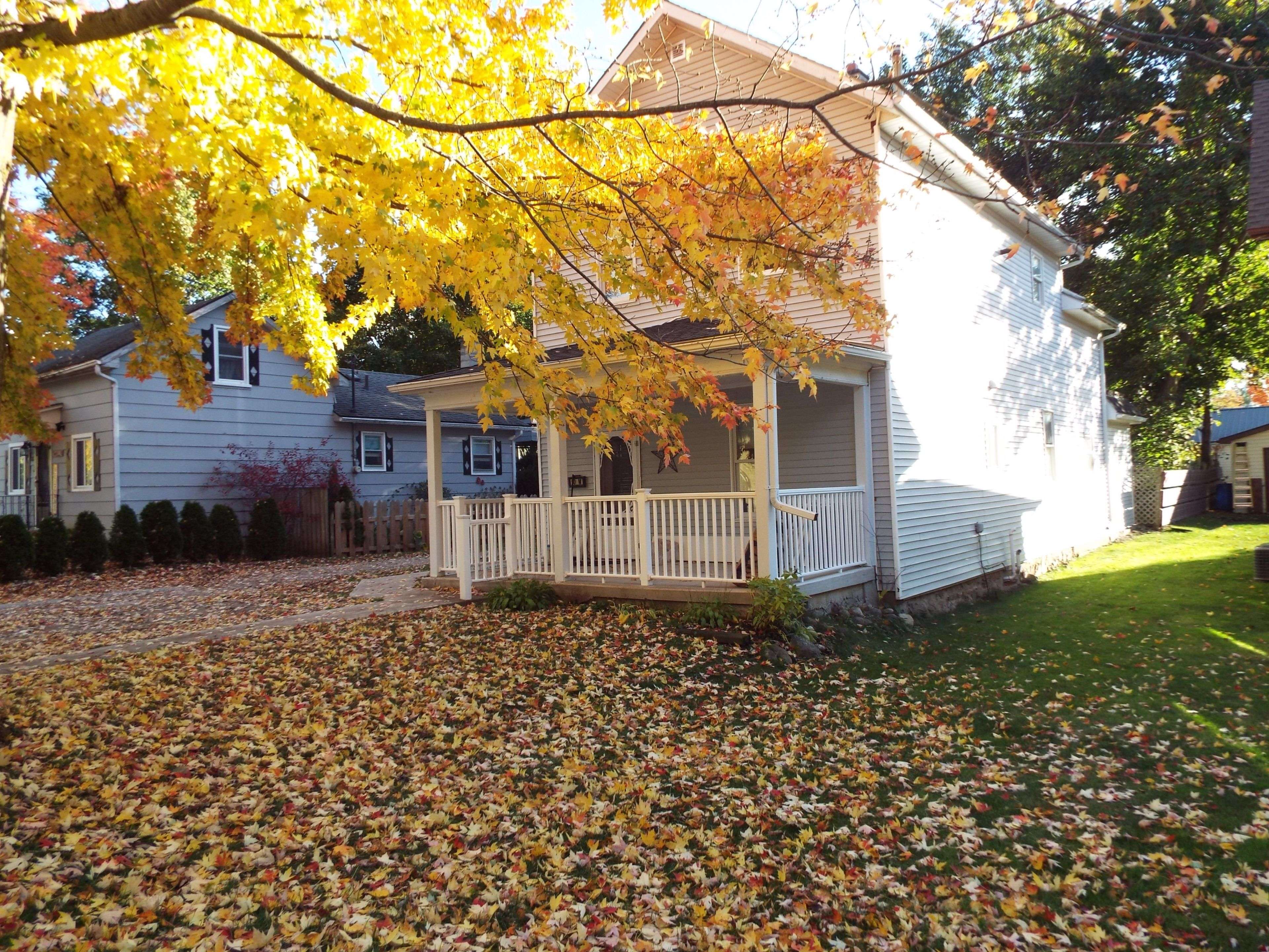 North Huron, ON N0G 2W0,90 John St ST W