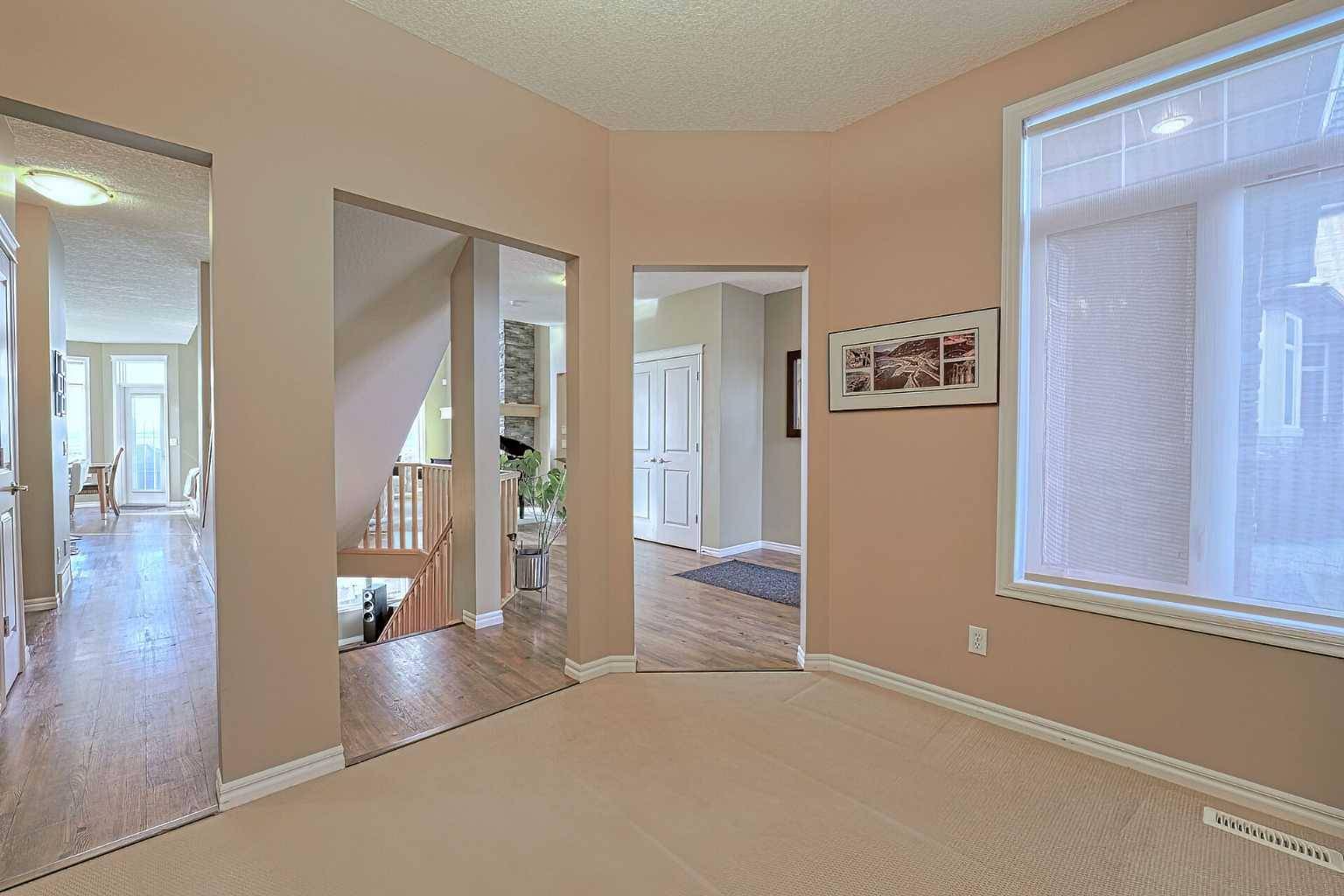 Cochrane, AB T4C2H7,114 Gleneagles Estates LN