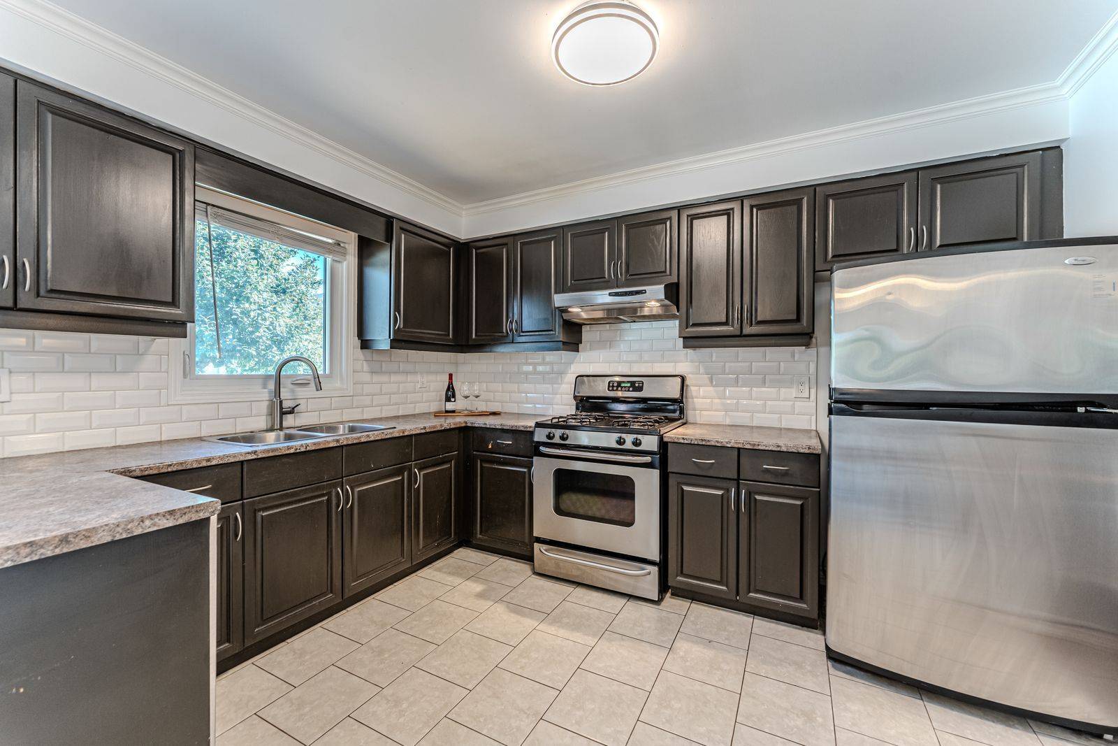 Orillia, ON L3V 7R6,2 Carmichael CT