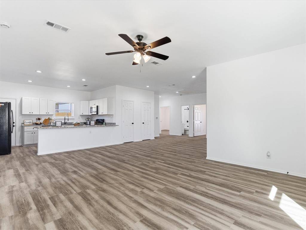 Kennedale, TX 76060,408 Susan Drive