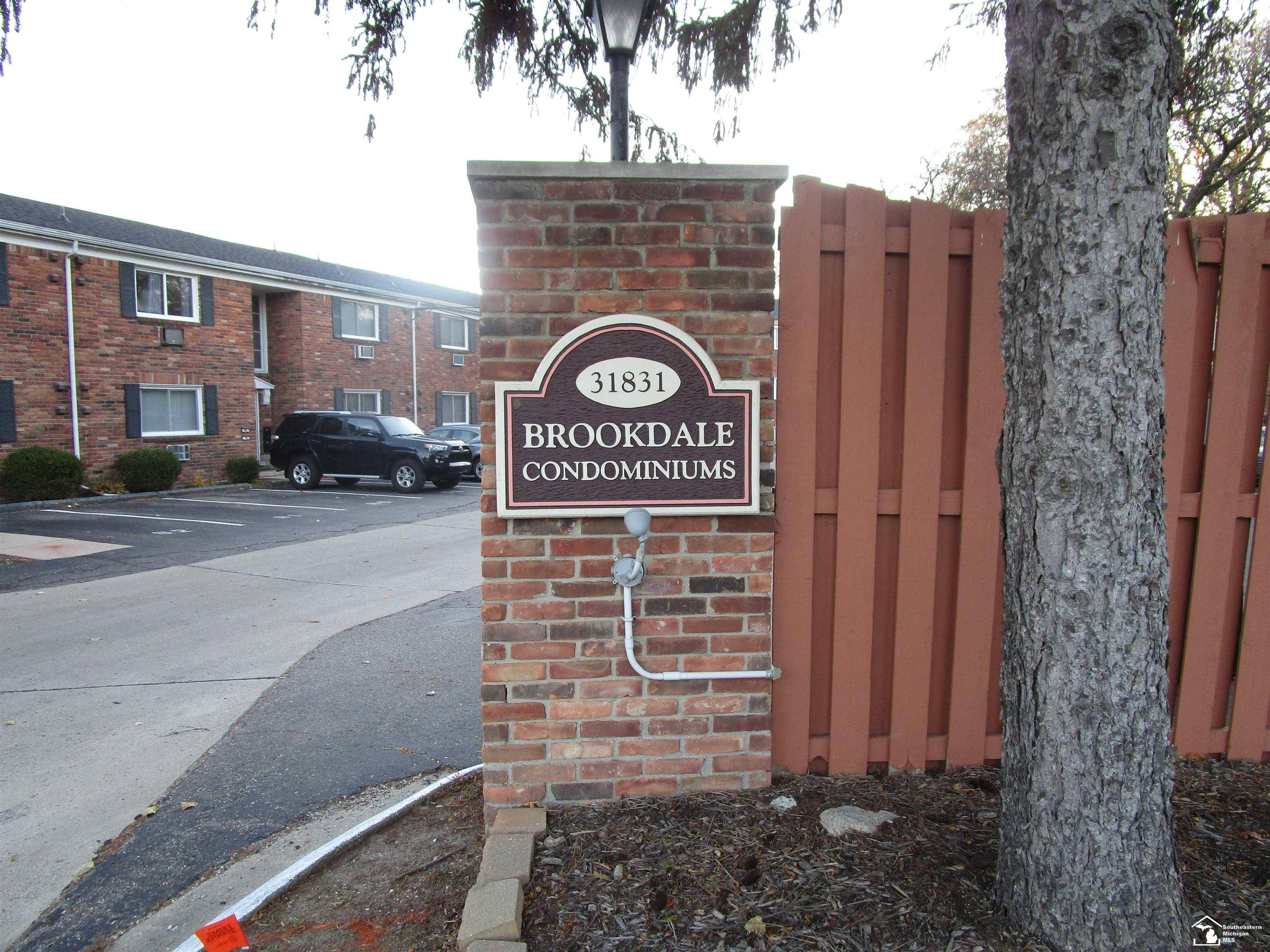 Farmington, MI 48336,31831 Grand River AVE