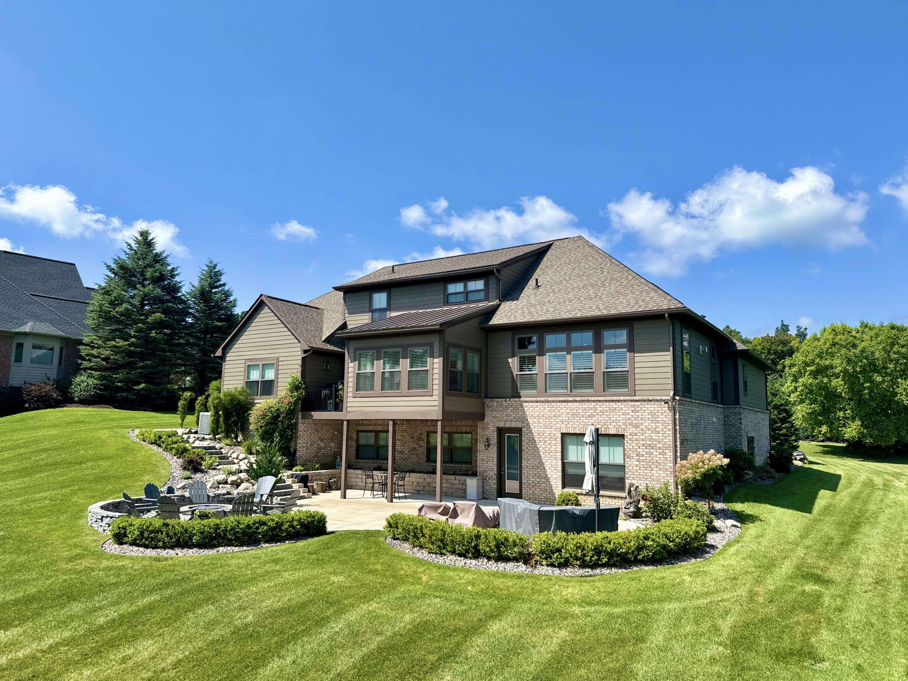 Brighton, MI 48116,5971 Barclay DR