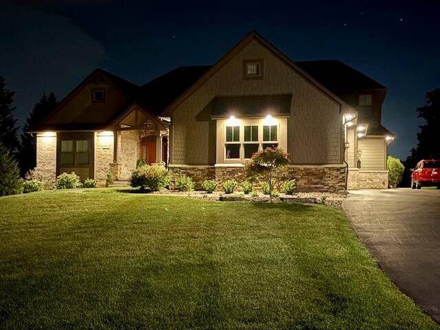 Brighton, MI 48116,5971 Barclay DR