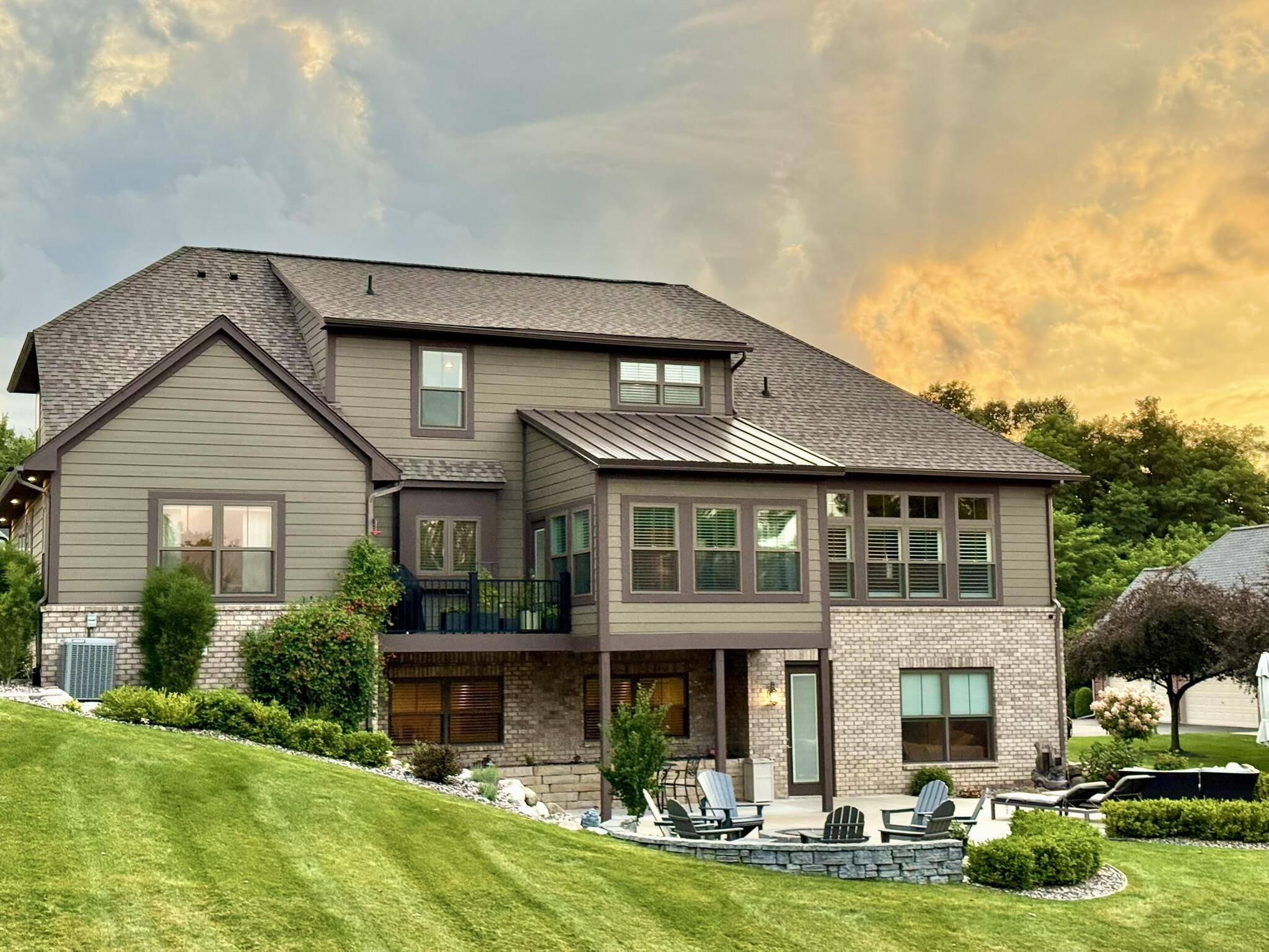 Brighton, MI 48116,5971 Barclay DR