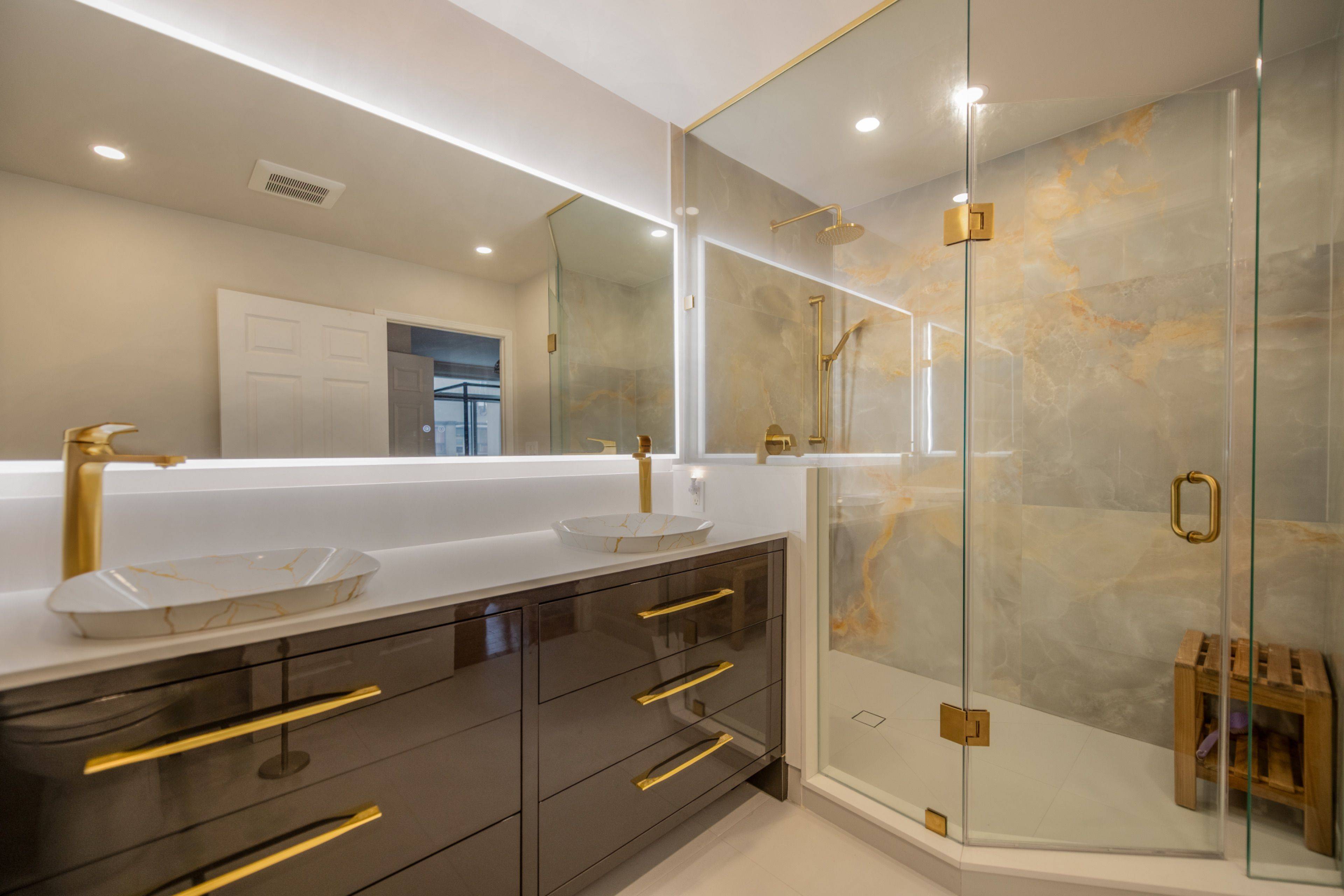 Toronto C06, ON M3H 6C7,4200 Bathurst ST #705