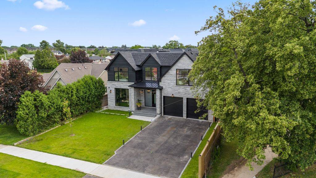 Oakville, ON L6K 2X3,282 Maurice DR