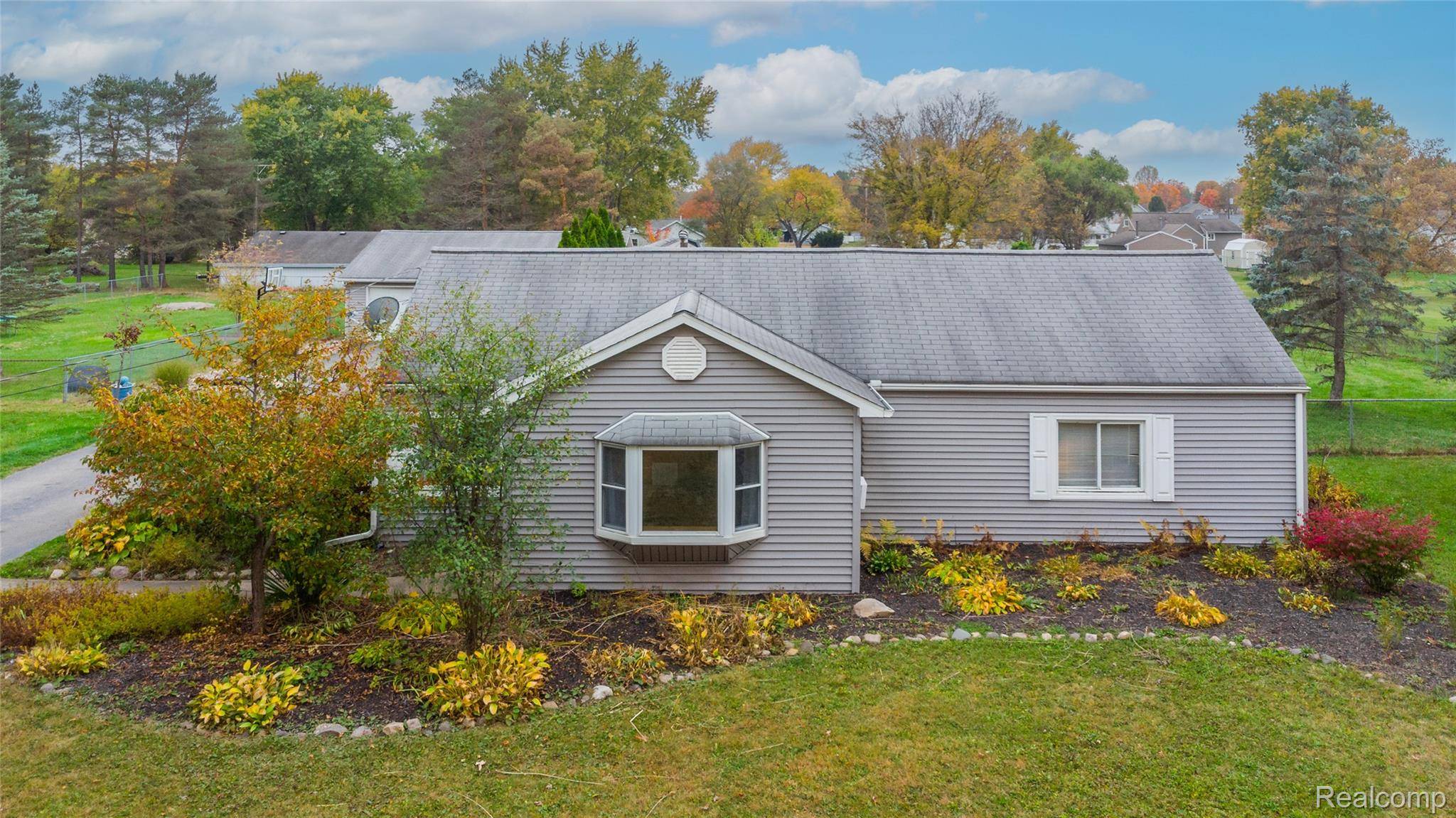 Flint, MI 48506,3365 Eastdale DR