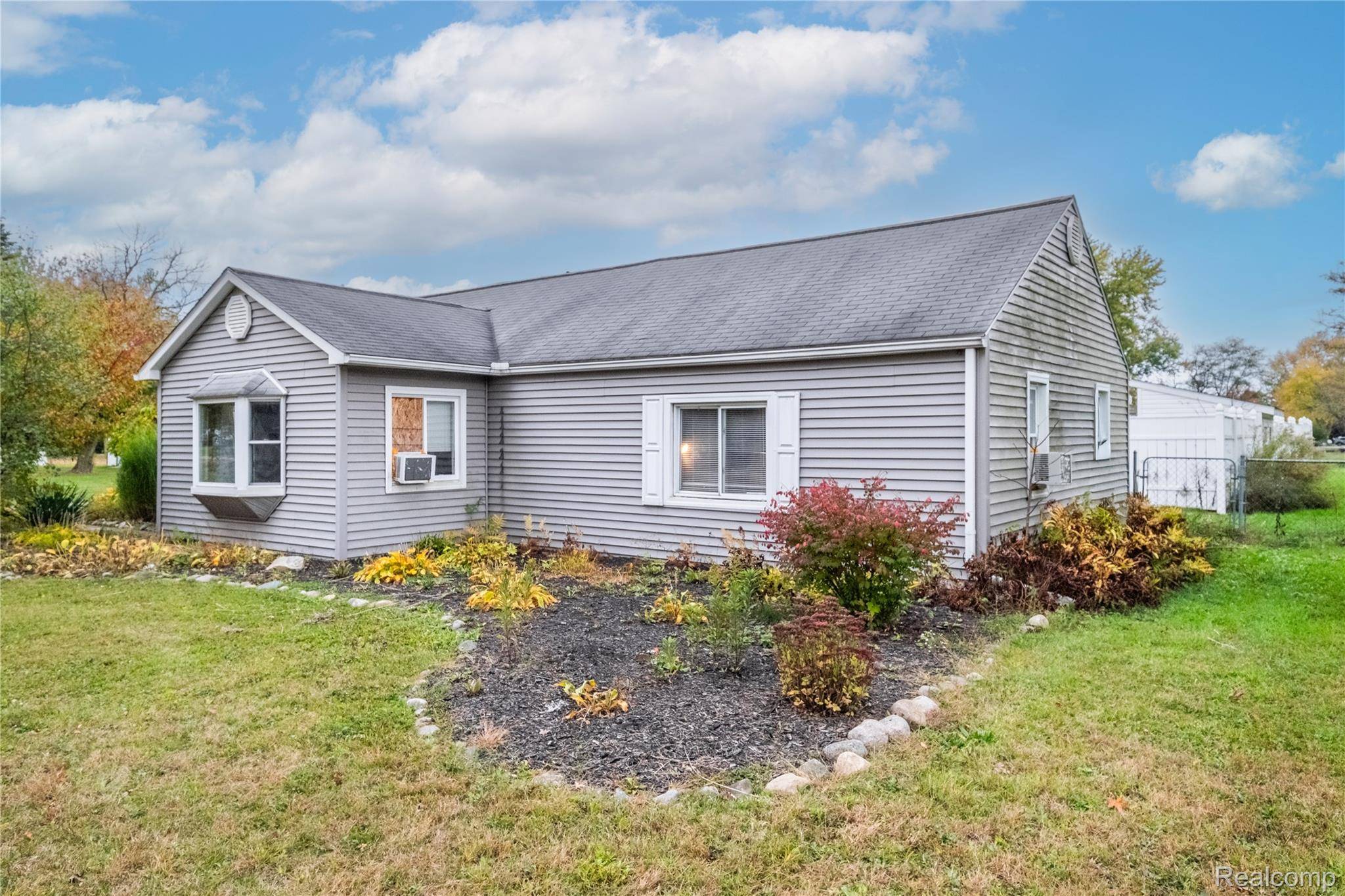 Flint, MI 48506,3365 Eastdale DR