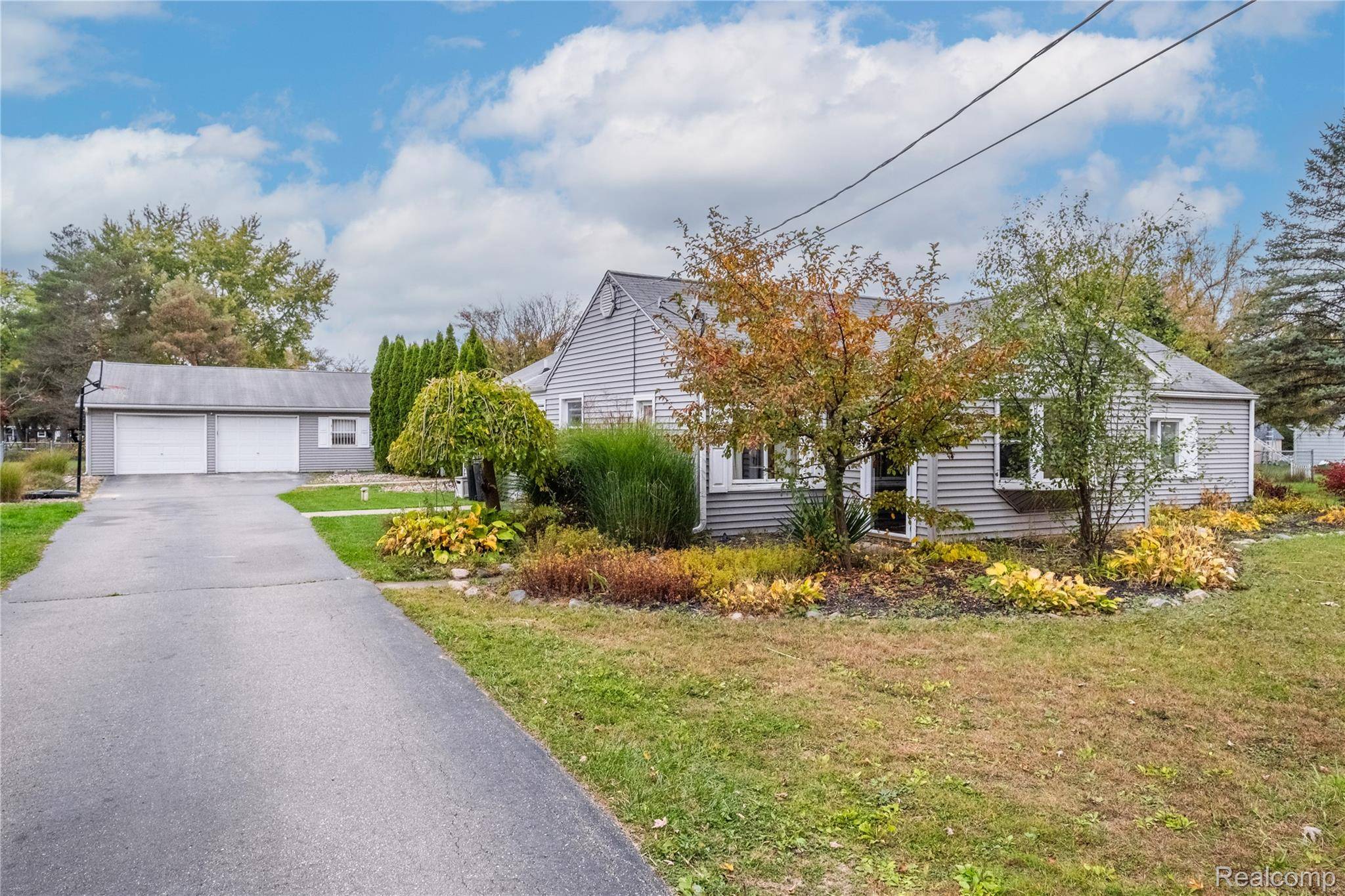 Flint, MI 48506,3365 Eastdale DR