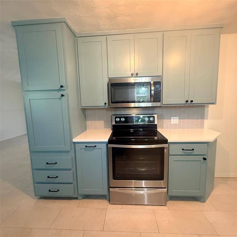 Arlington, TX 76013,1201 Ravenwood Drive