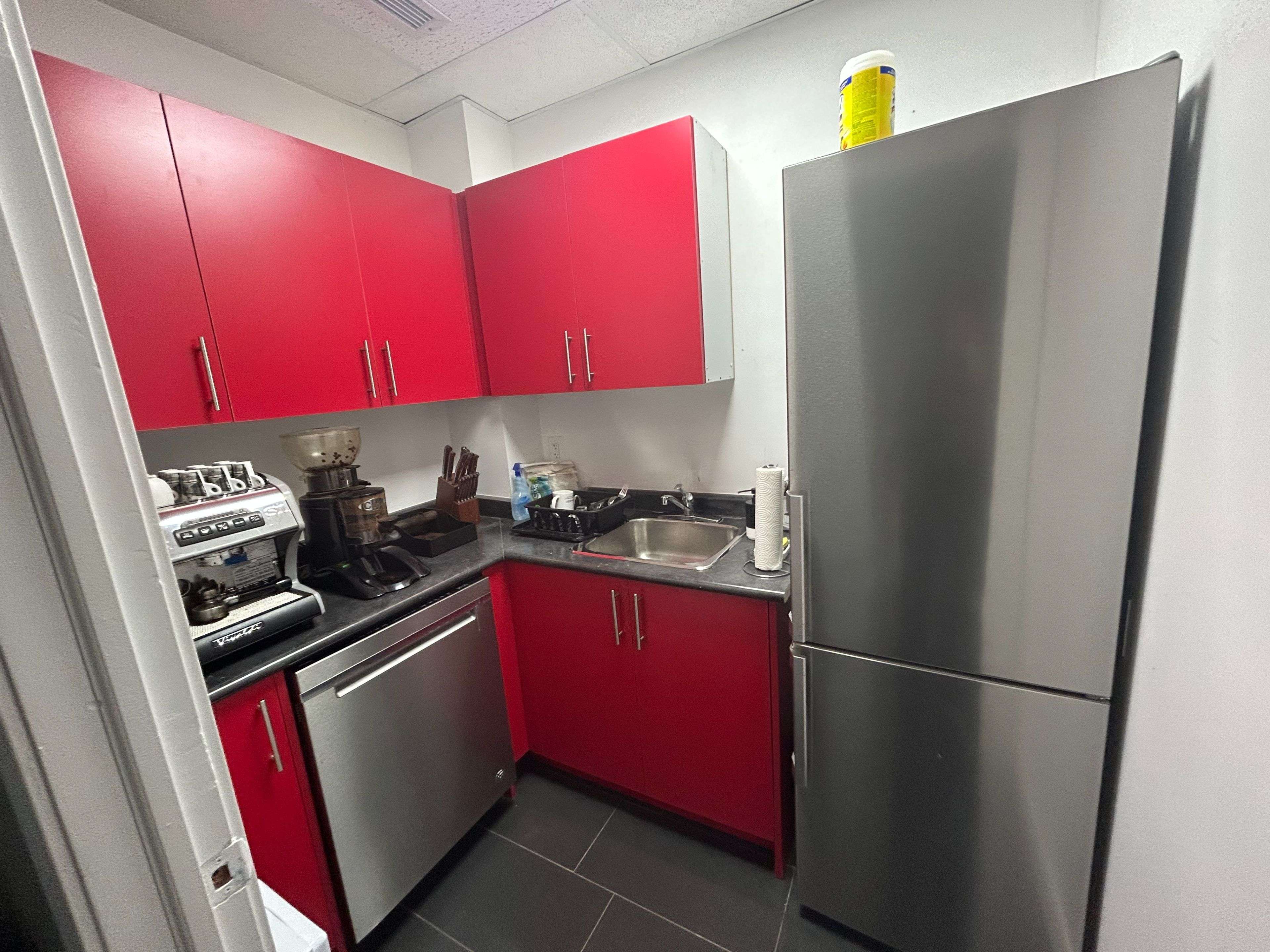 Vaughan, ON L4L 4M5,7681 Highway 27 N/A #17