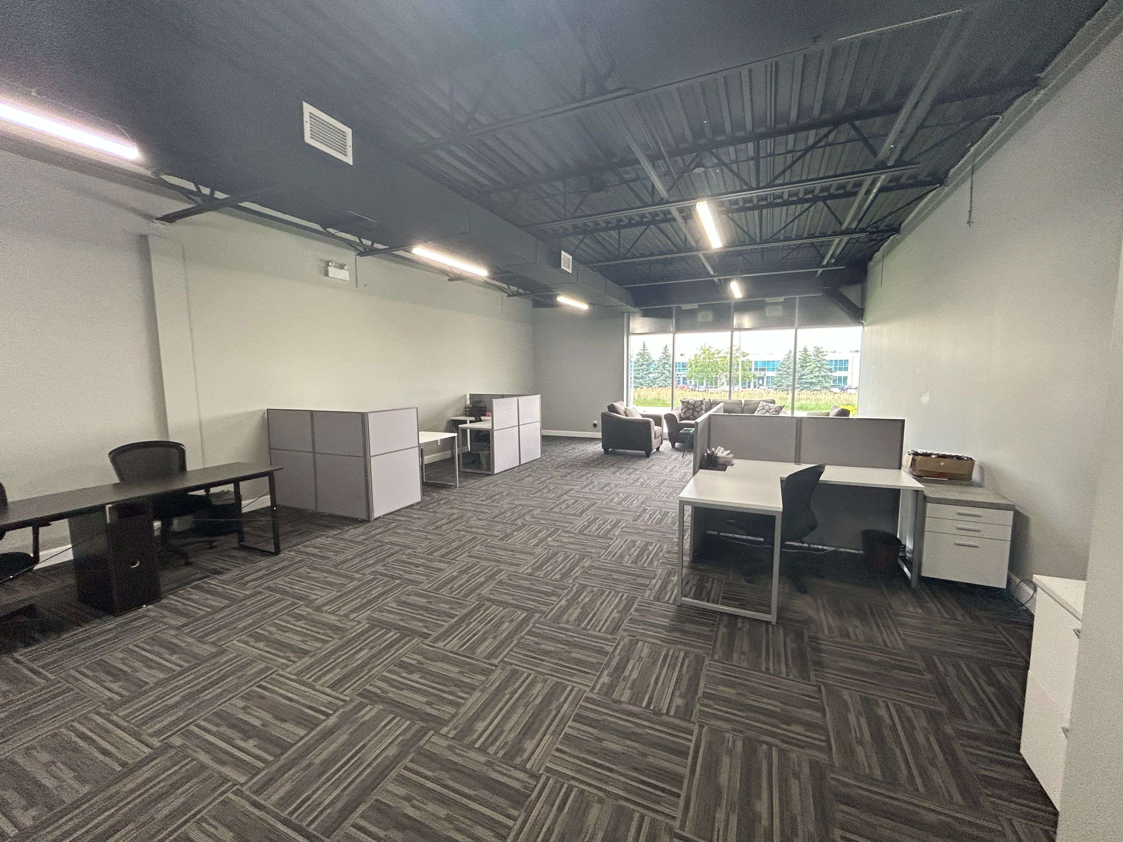 Vaughan, ON L4L 4M5,7681 Highway 27 N/A #17