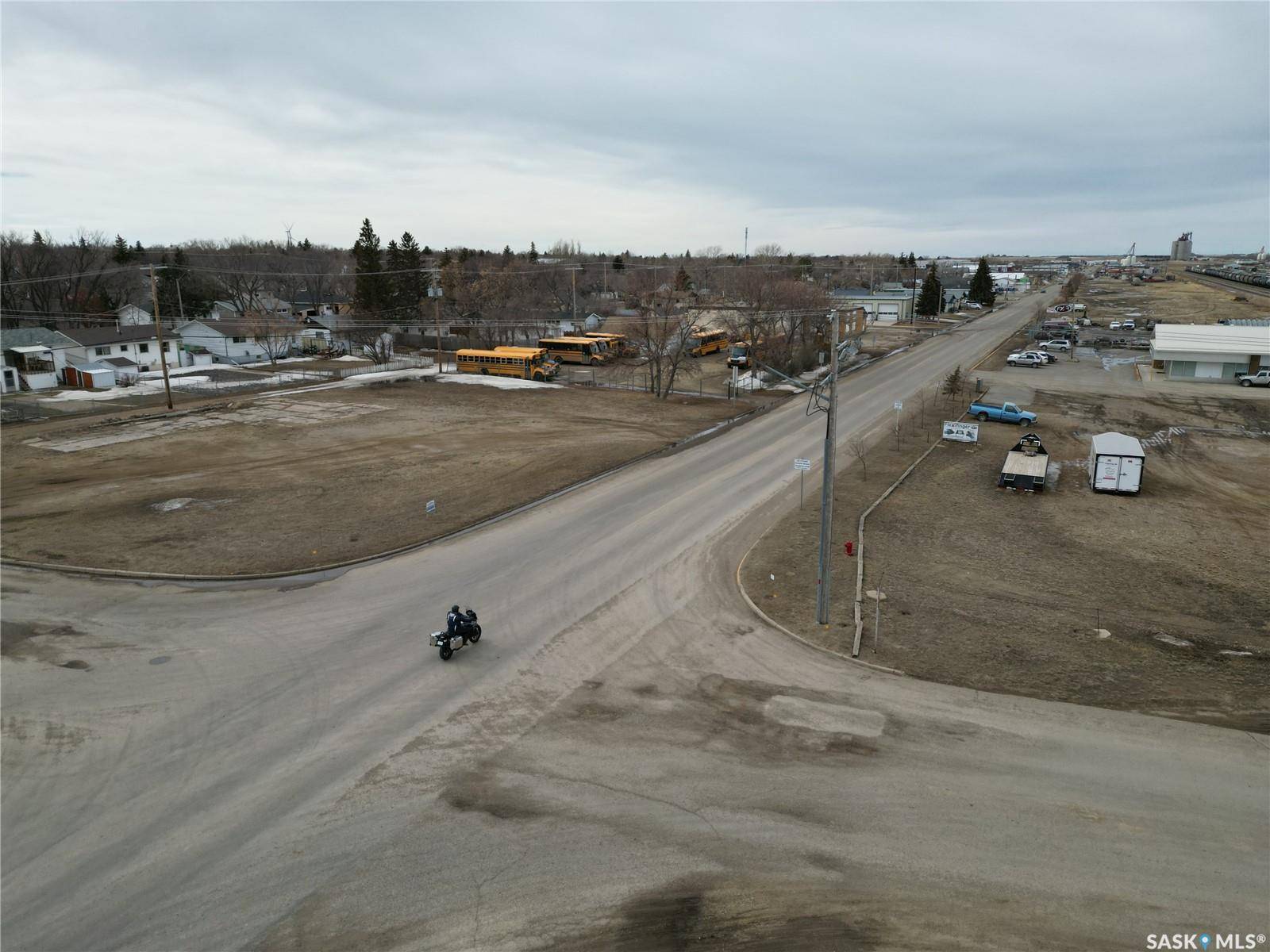 Assiniboia, SK S0H 0B0,512 1ST AVENUE E