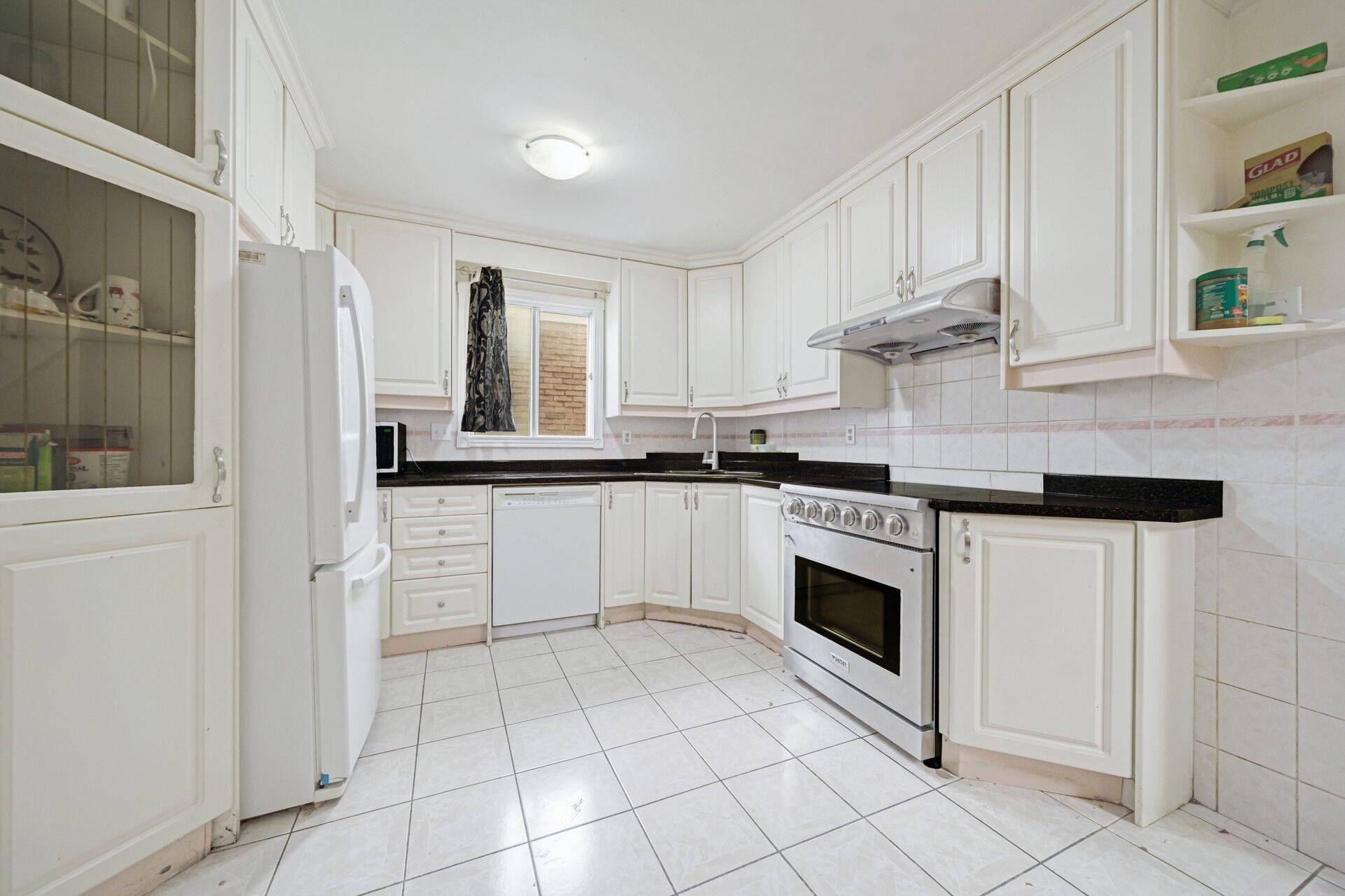 Brampton, ON L6Y 2M4,19 Pickard LN