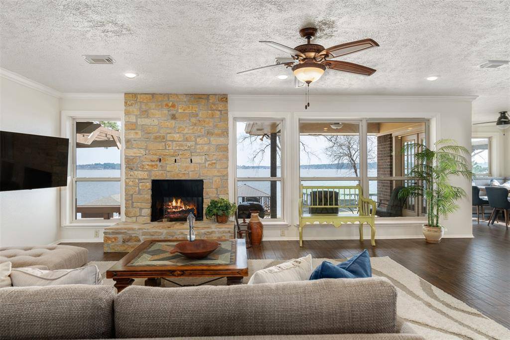 Frankston, TX 75763,22766 Diamond Bay Drive