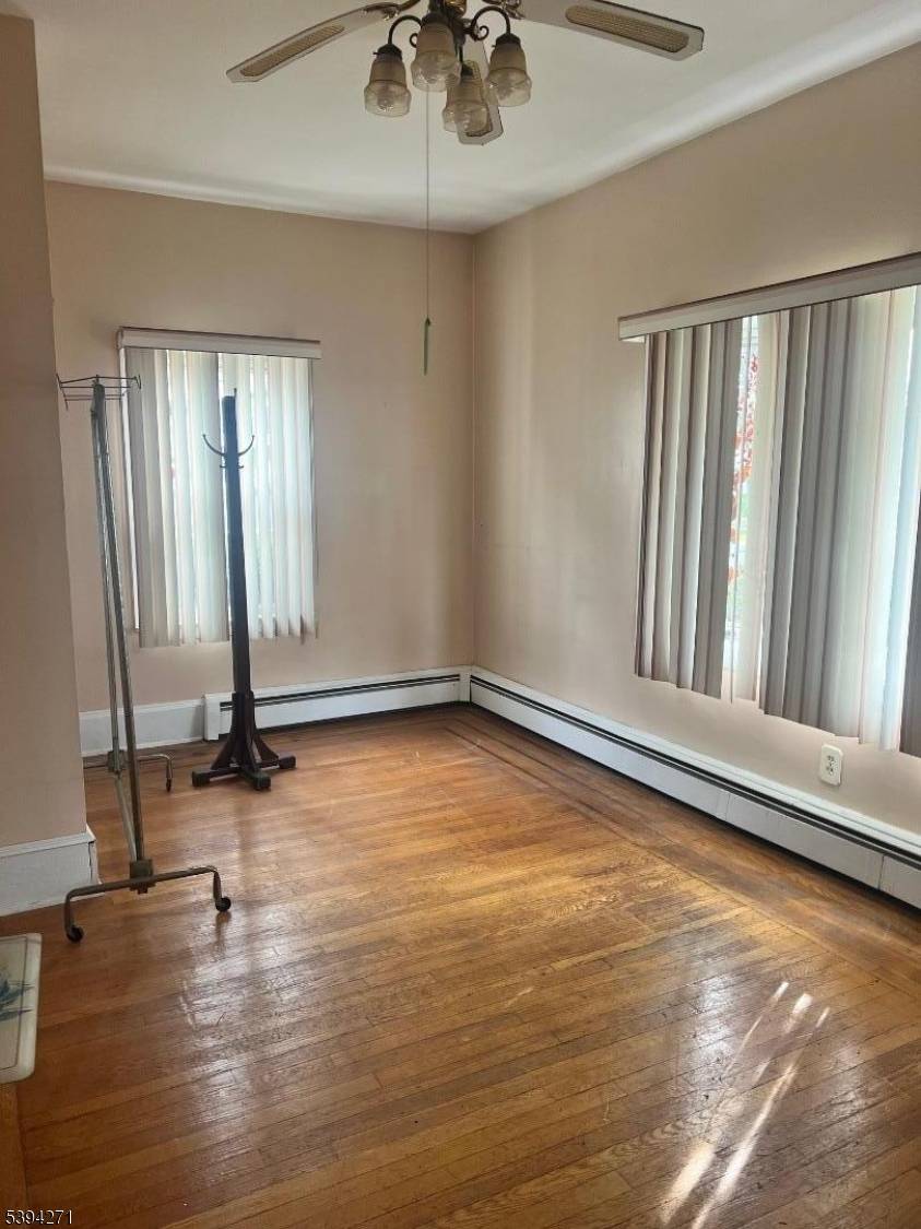 Kenilworth Boro, NJ 07033,75 Arthur Ter